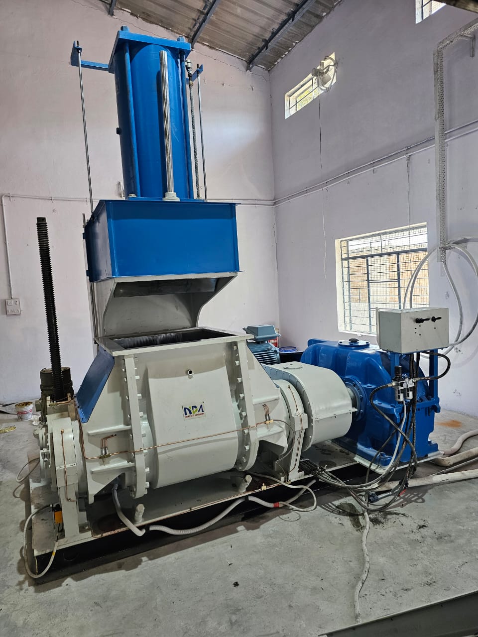35 Ltr. Rubber Kneader Machine